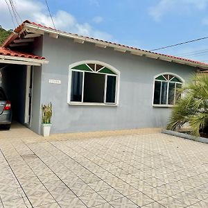 Casa Em Frente Ao Mar No Ribeirao Da Ilha